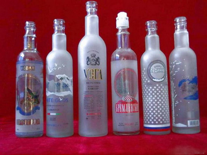 徐州出口玻璃瓶廠家，供應玻璃白酒瓶配套瓶蓋